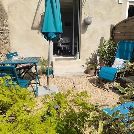La Suite 27 Bis Guingamp Exterior photo